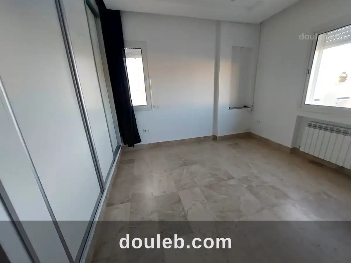 Duplex s4 à la marsa - Miniature 2