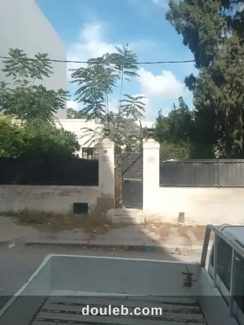Terrain titre foncier à el omrane à Tunis