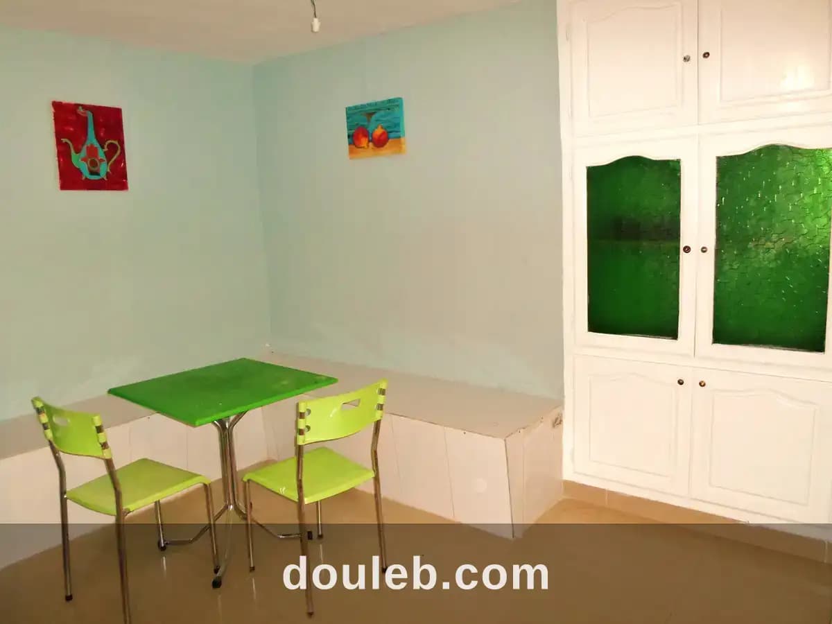Studio manar 1 pour étudiantes à Tunis