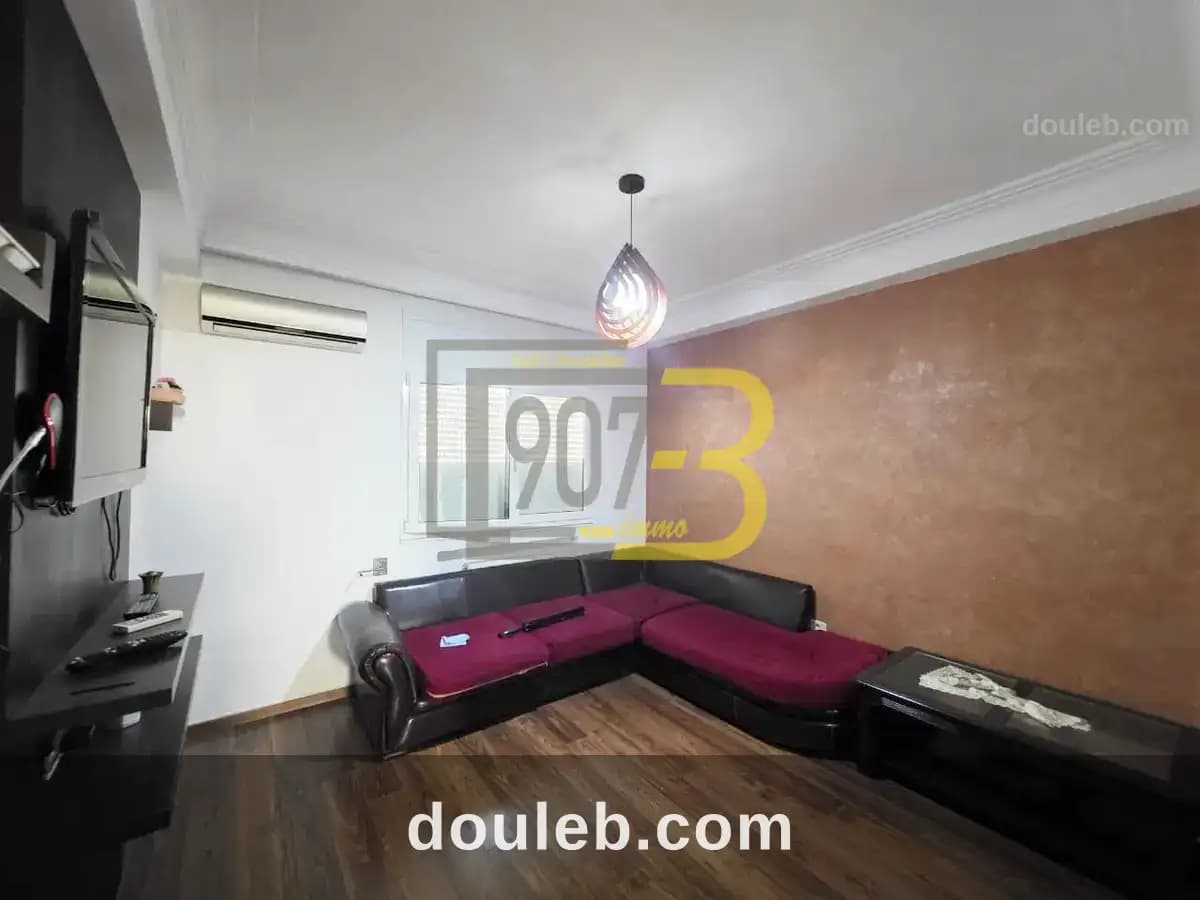 Un appartement s4 vide à cité ennasr à Ariana