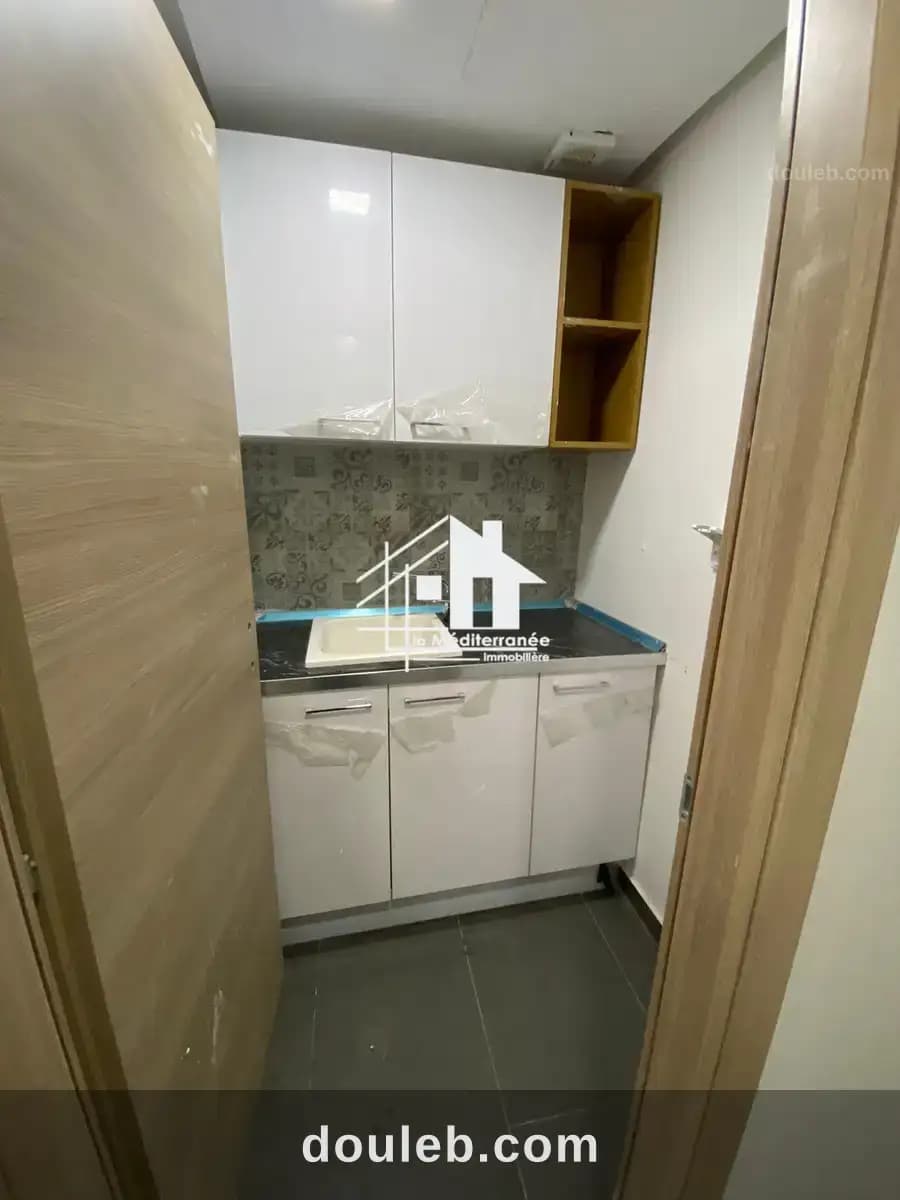 Bureau médical h1 au bardo - Miniature 4