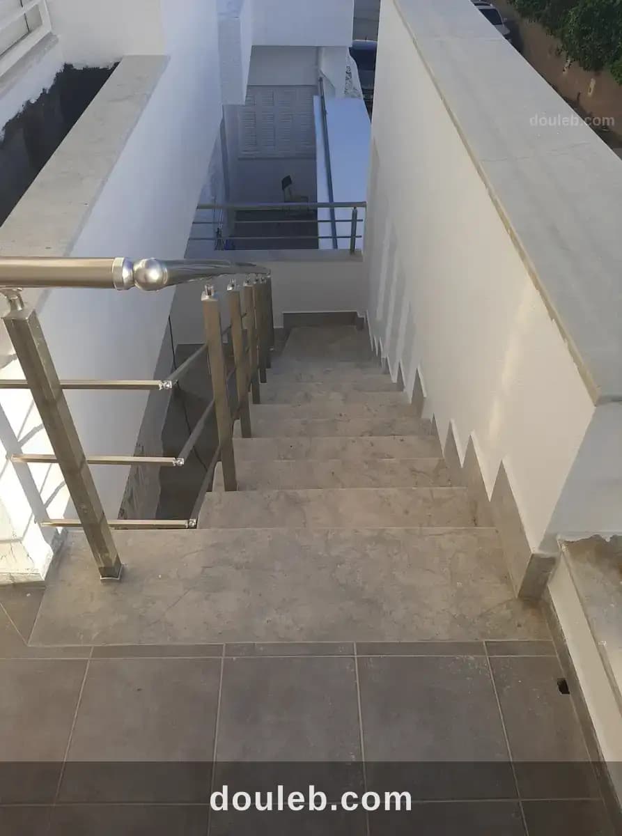 Etage de villa manar1 à Tunis
