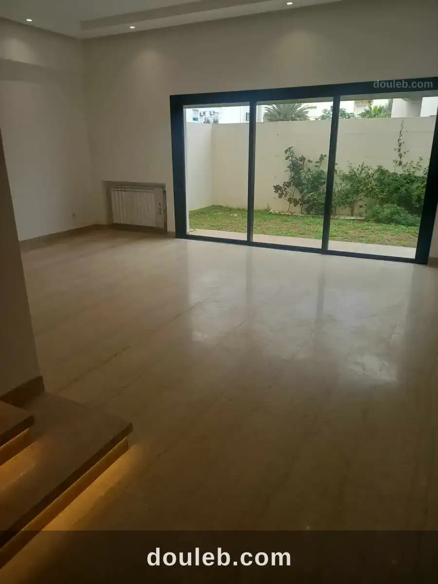 Luxueux duplex s4 aux jardins de carthage refa2 à Tunis