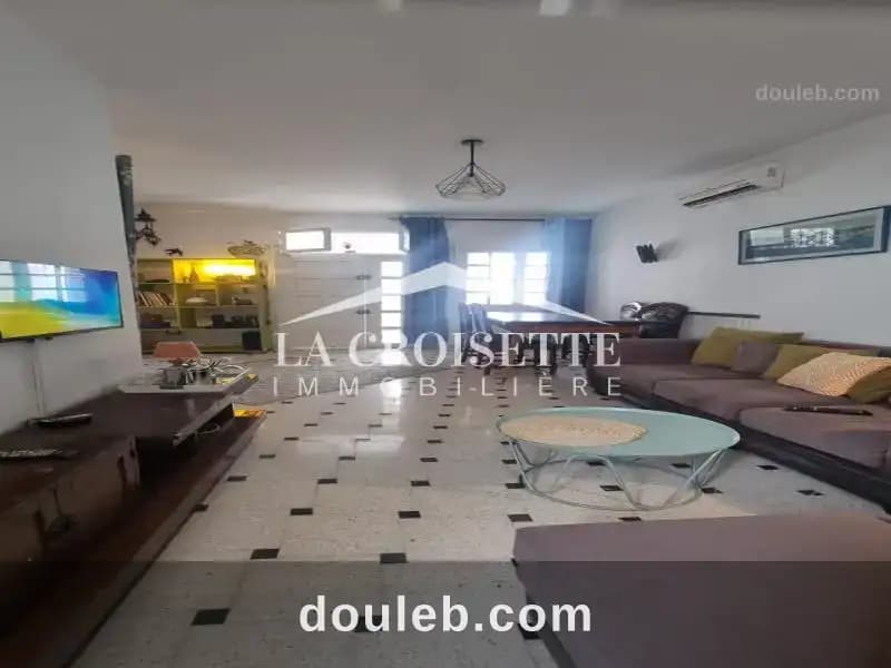 Etage de villa s2 meublé à la marsa zel0567 à Tunis