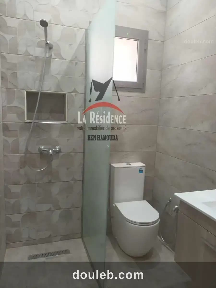 Maison au rez de chaussée à bizerte - Miniature 4