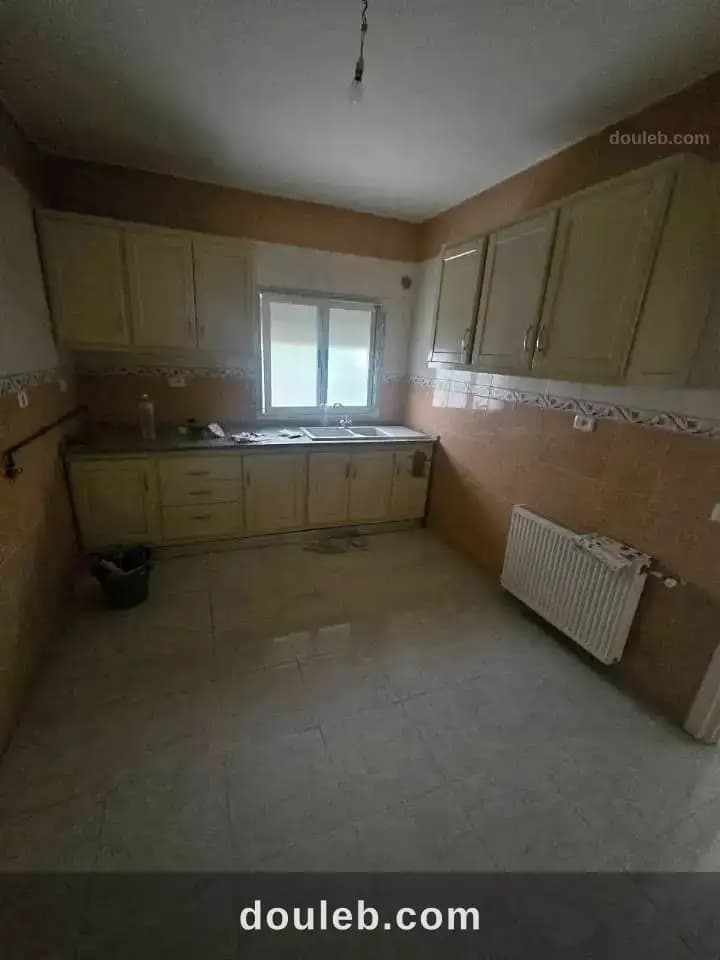 Spacieux etage de villa - Miniature 3