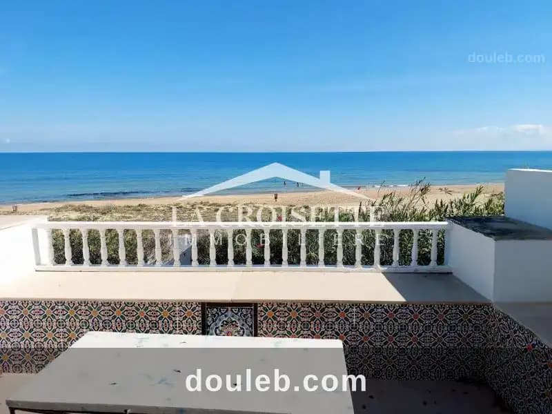 Duplex s1 meublé pieds dans l'eau à la marsa - Miniature 5