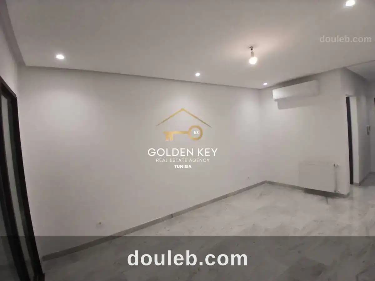 Appartement s2 avec balcon nouvelle soukra à Ariana
