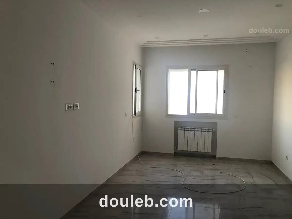 Appartement sans meuble - Miniature 4