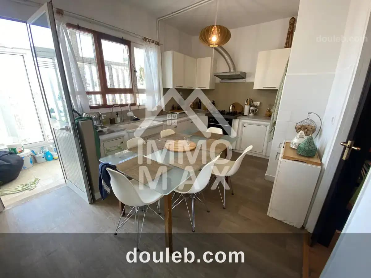 Appartement à menzah 6 330 000 dt à Ariana
