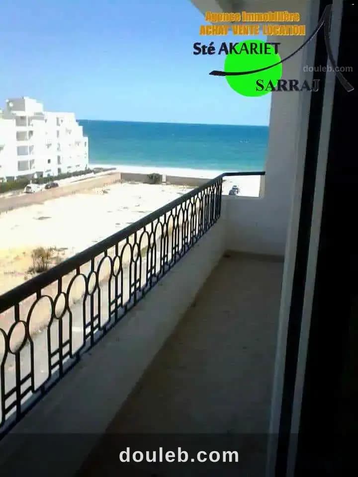Appartement s2 dans une résidance pieds dans l'eau - Miniature 3
