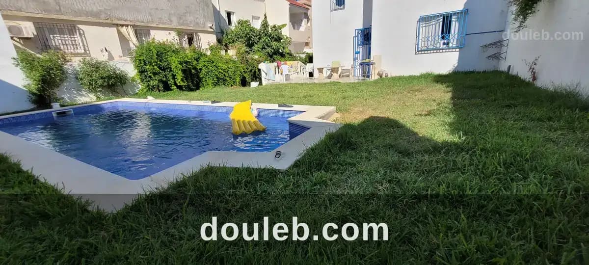 Villa avec piscine - Miniature 3