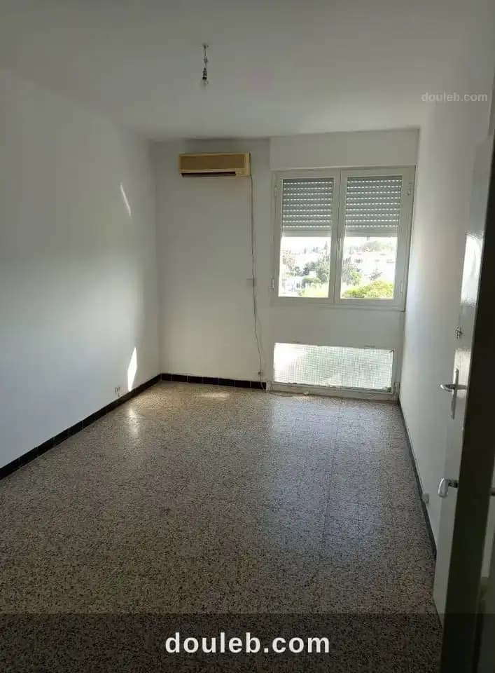 Un appartemet s3 à menzah 1 - Miniature 2