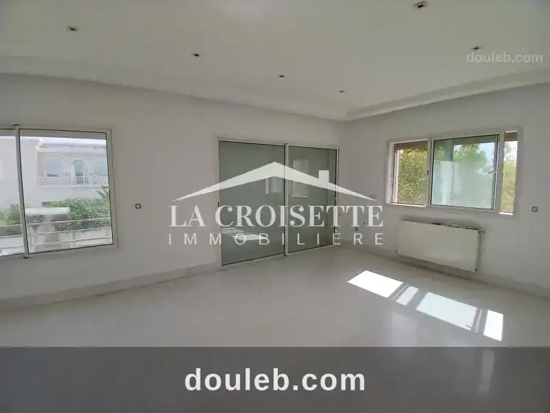 Duplex s4 avec jardin et piscine au lac1 mdl0687 - Miniature 3