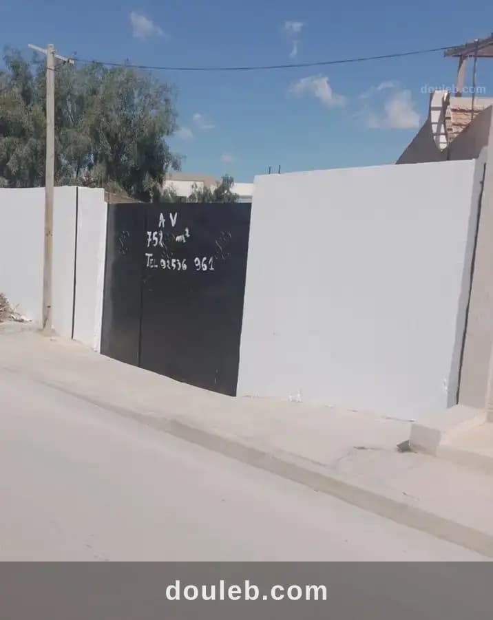 Petit jnen à la route soukra sfax - Miniature 4