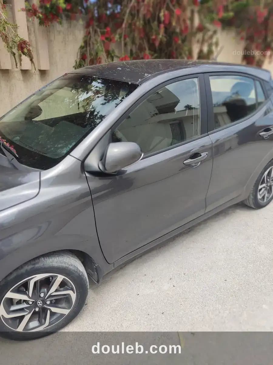 Hyundai i10 à Ariana
