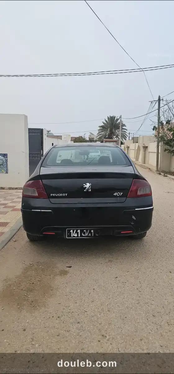 Peugeot 407 à Sfax
