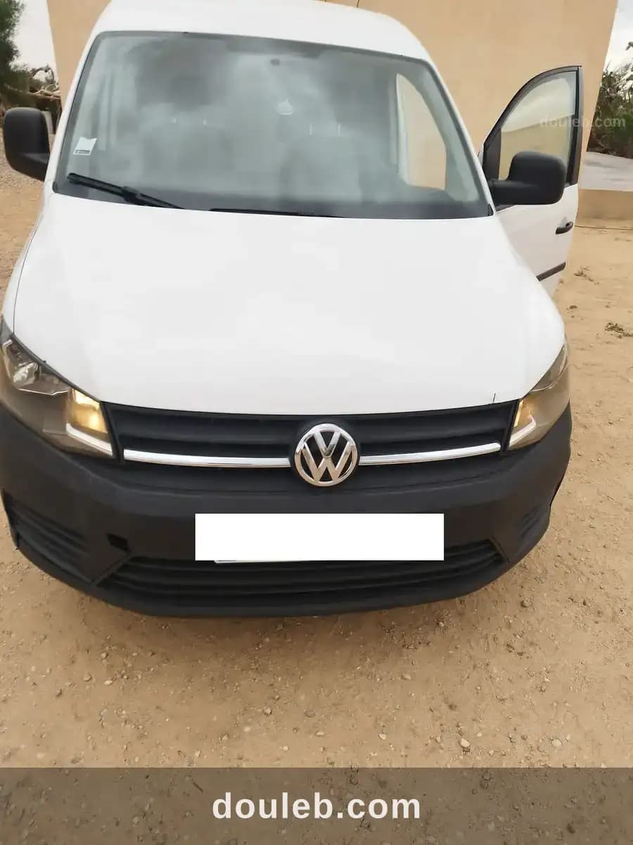 Volkswagen caddy 2l toute options et en bonne etat à Kasserine