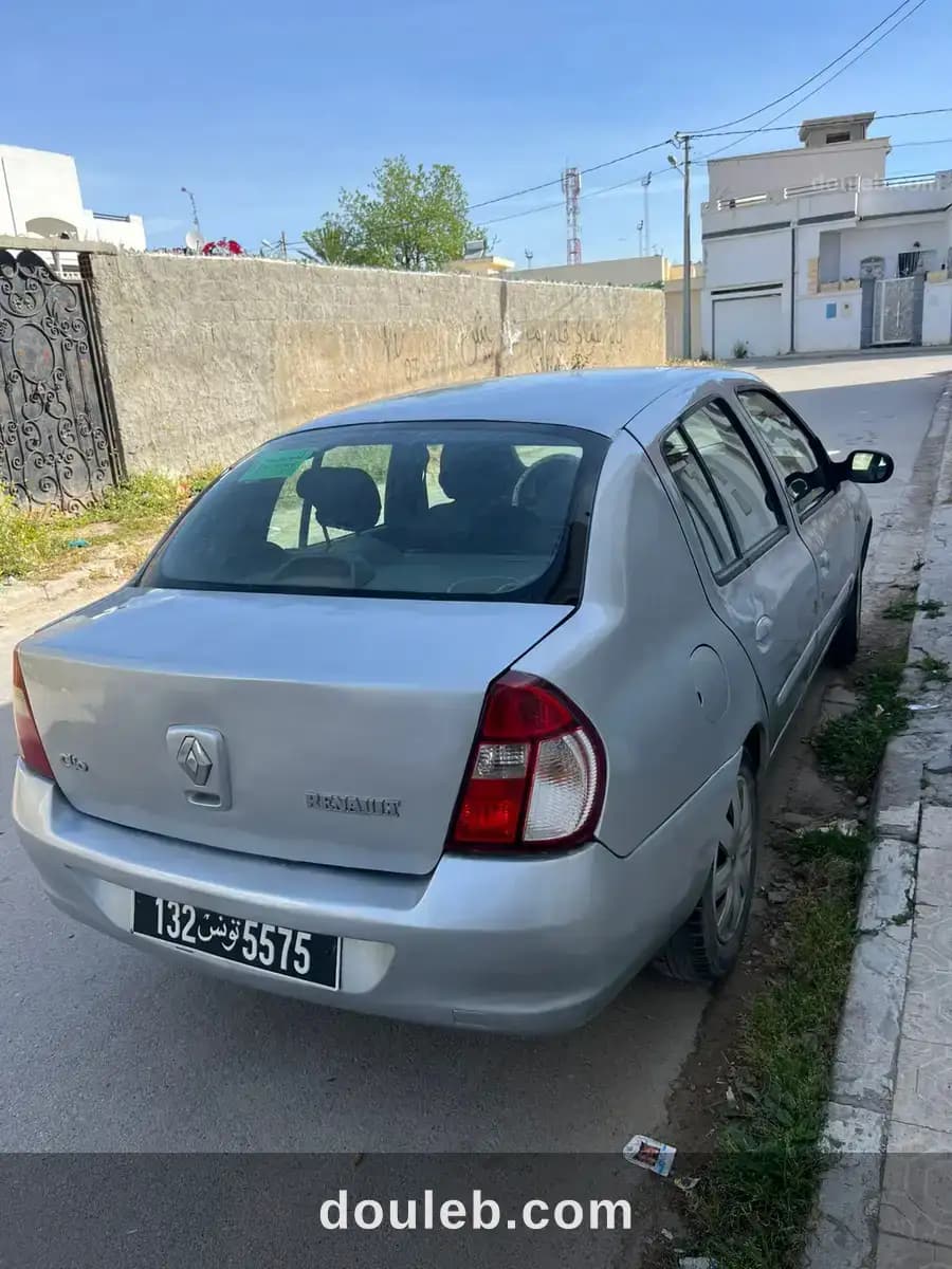 Renault clio - Miniature 2