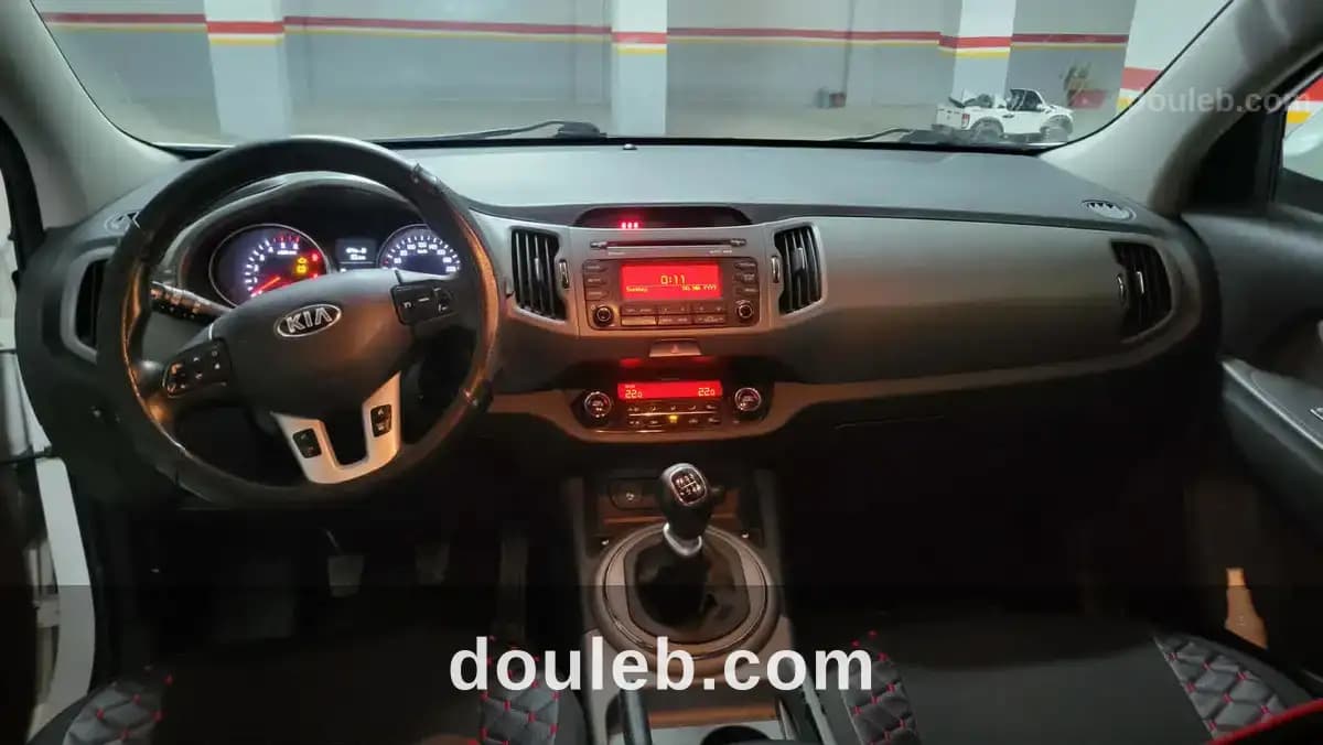 Kia sportage - Miniature 4