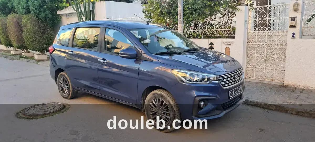 Suzuki ertiga 7 places - Miniature 4