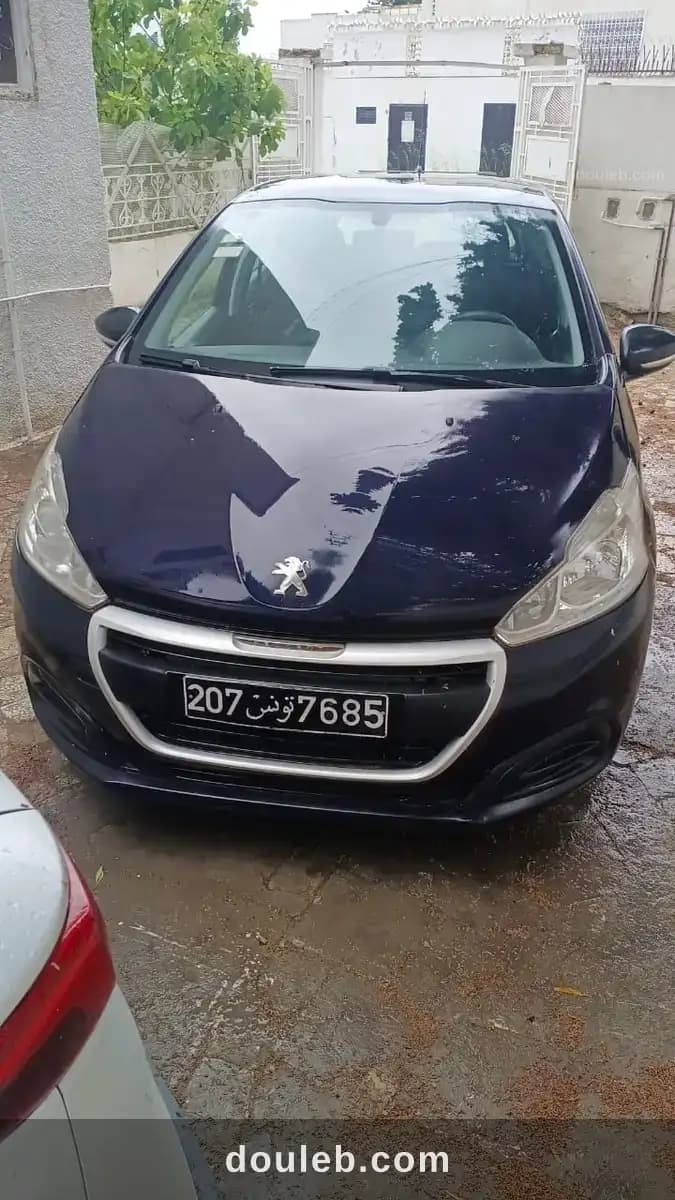 Peugeot 208 octobre 2018 premiere main - Miniature 3