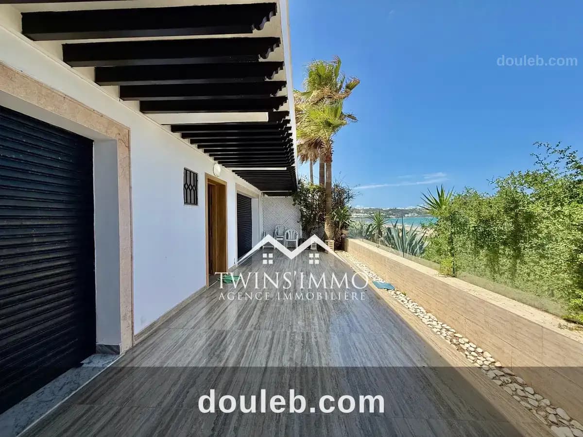 Luxueux appartement s3 meublé front mer à Tunis