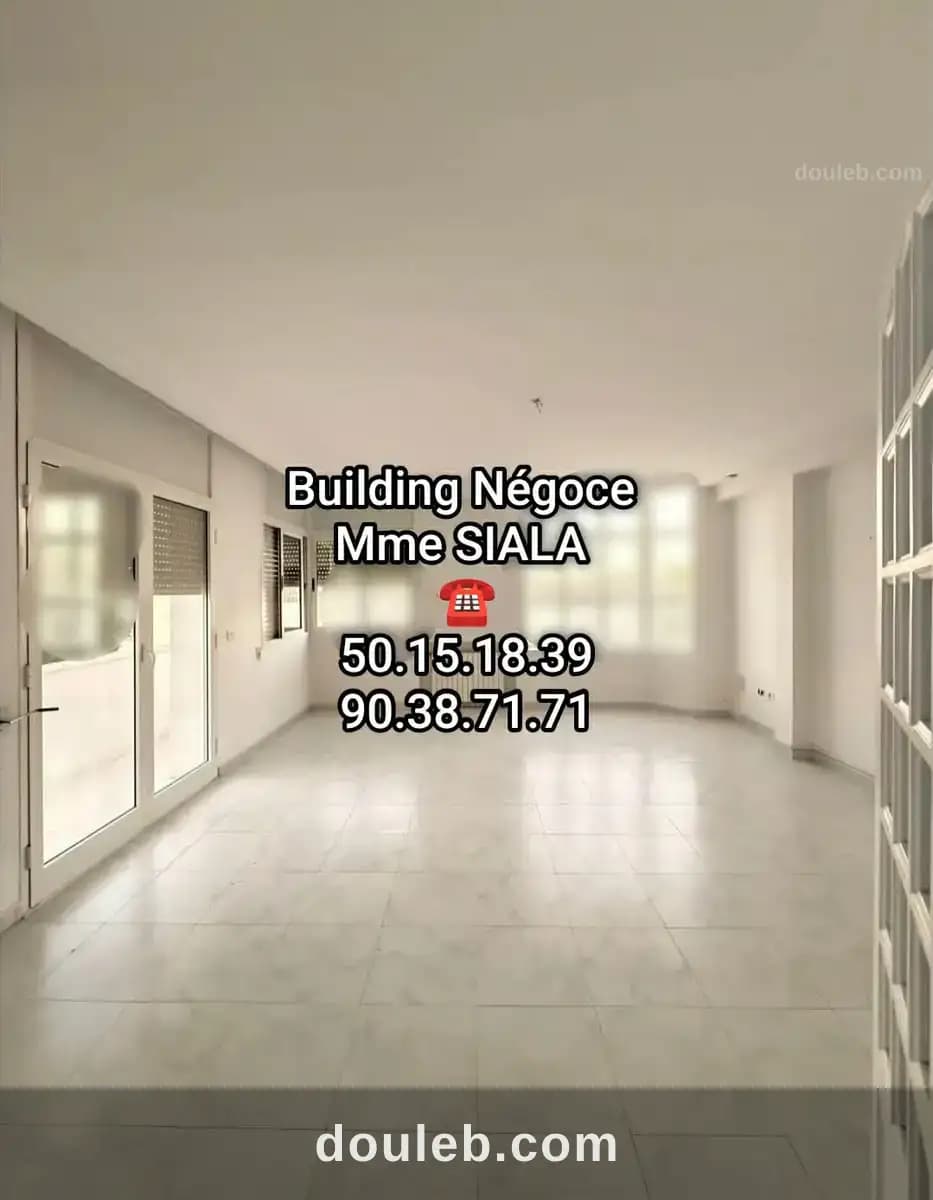 Etage villa s3 bien situé ennasr 2 à Ariana