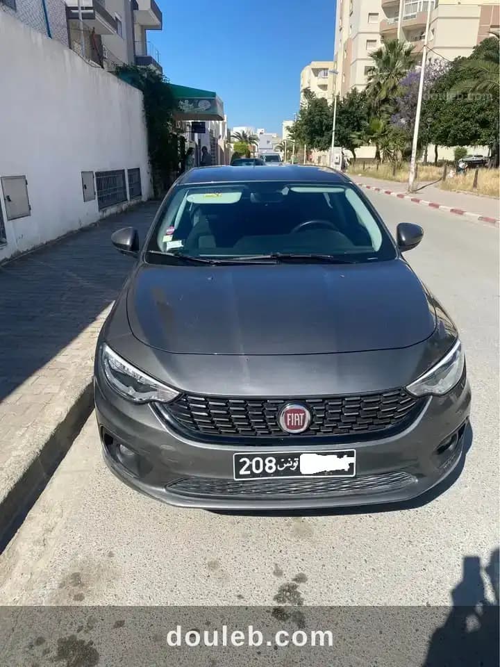 Fiat tipo 2019 - Miniature 2