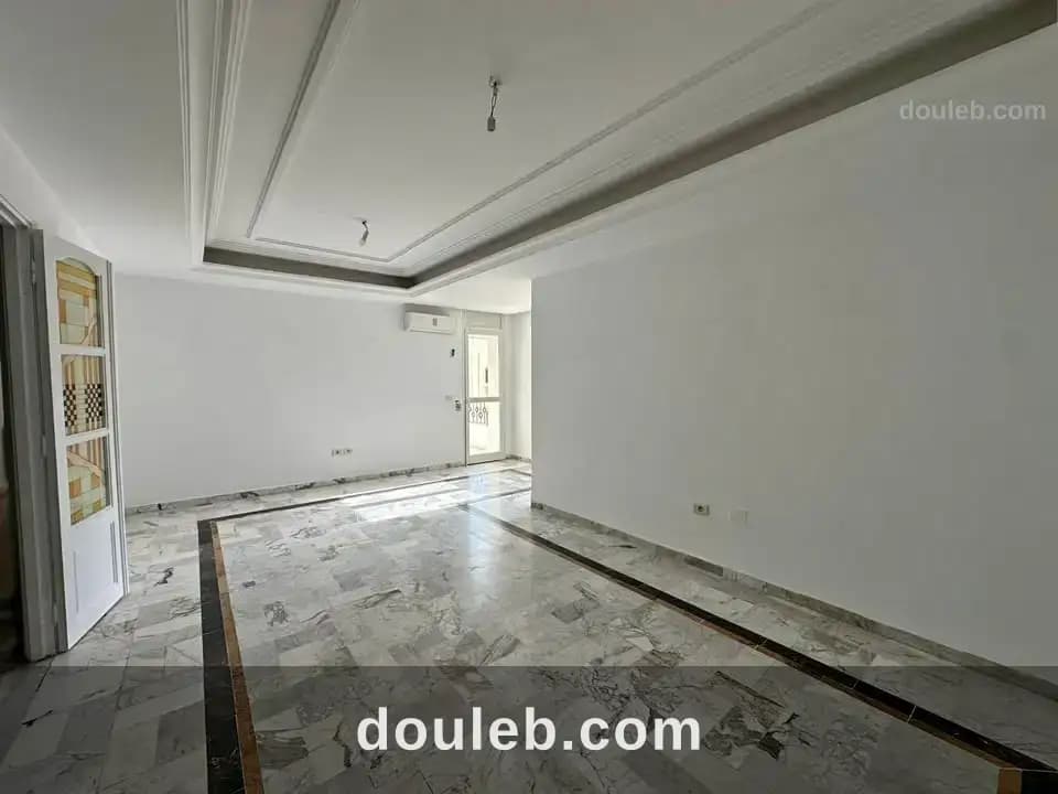 Menzah 7 bis spacieux appt s3 bien situé à Tunis