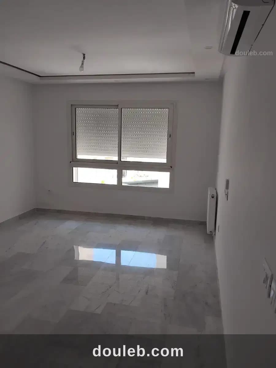 Un magnifique appartement s1 hs à menzah9c - Miniature 2