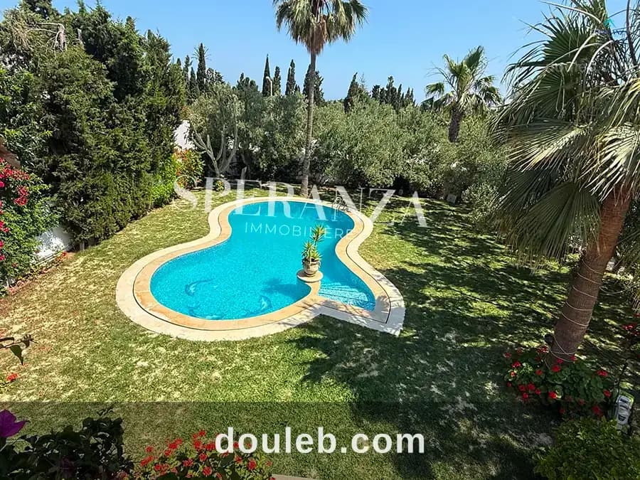 Villa rocher à Nabeul