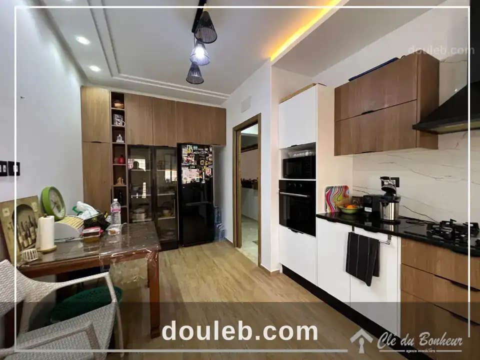 Dun beau triplex à chotrana 1 - Miniature 3
