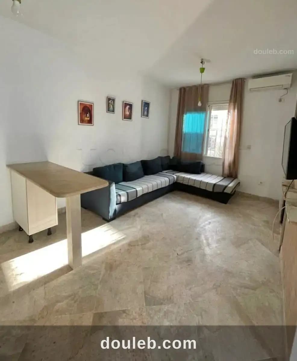 S1 meuble ou vide ennasr 1 à Ariana