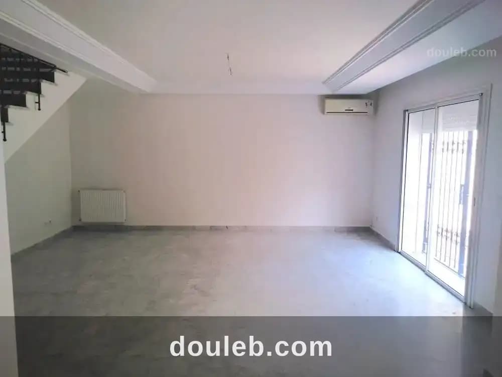 Duplex avec jardin aux jardin de carthage - Miniature 2