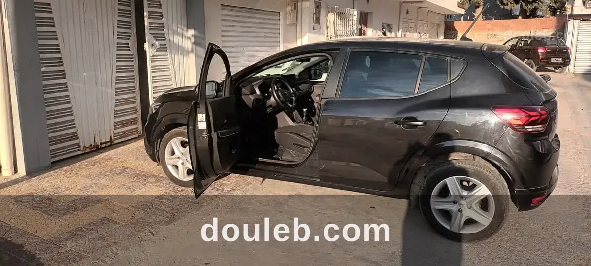 Dacia sandero essence gaz - Miniature 3