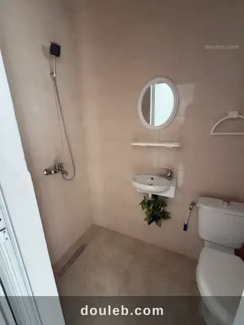 Appartement trois pieces fraichement rénové à Ariana