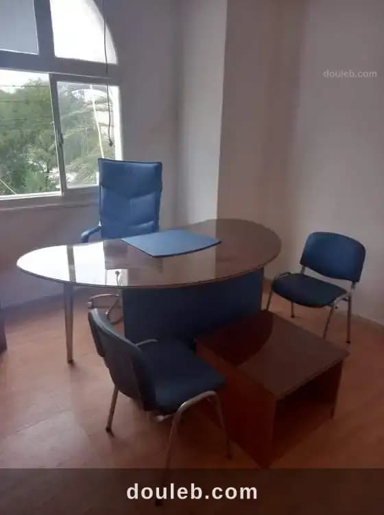 Bureau menzah 5 à Ariana