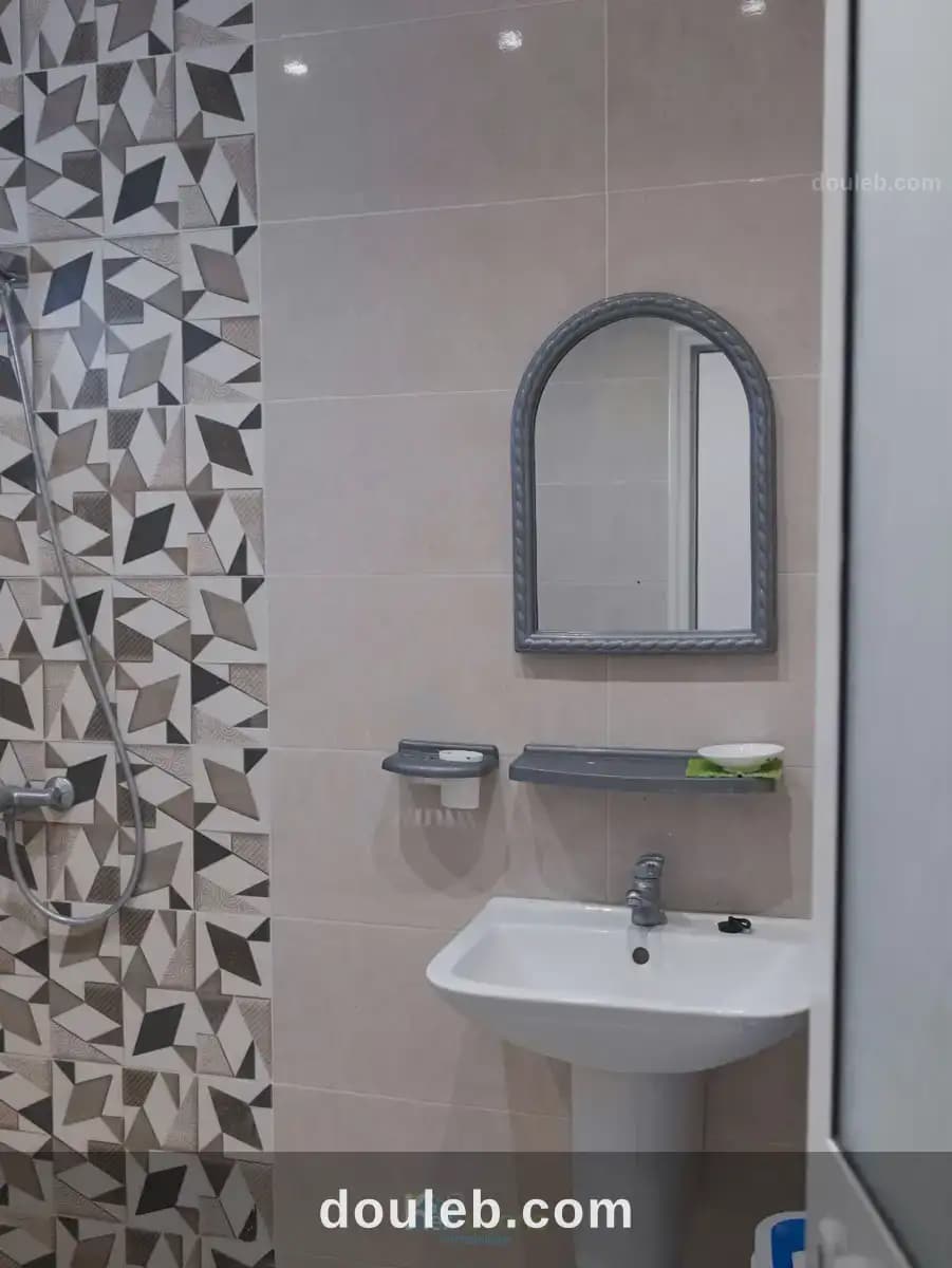Appartement rdc à 150 mètres de la plage - Miniature 5
