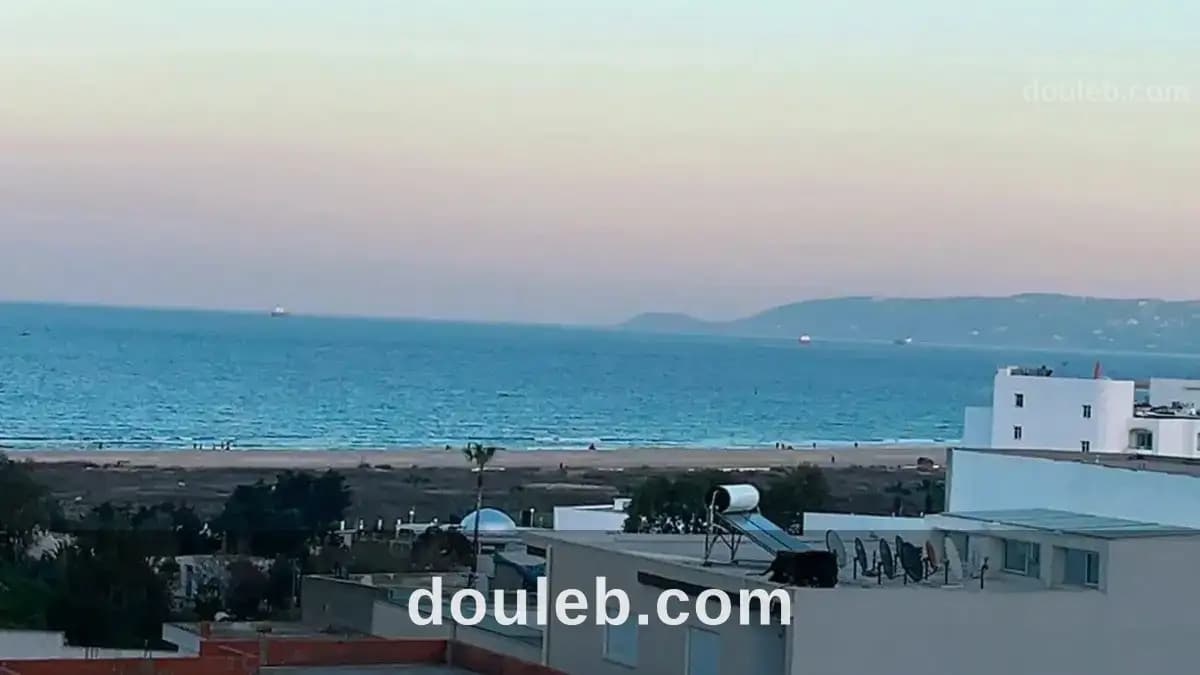 Sidi salem appartement haut standing avec vue mer - Miniature 5