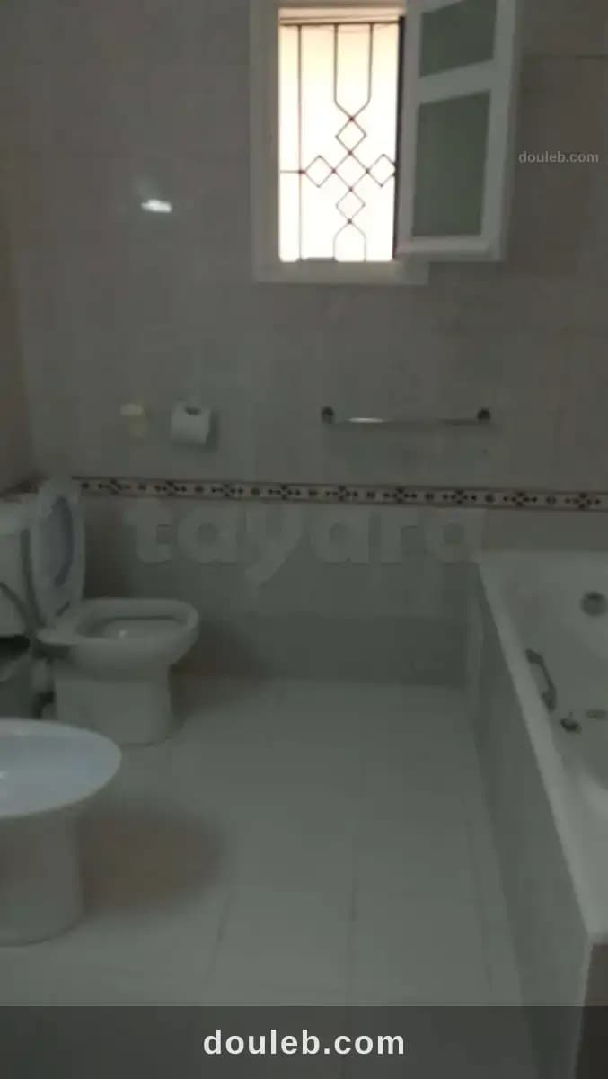 Joli appartement s4 en haut standing à Ariana