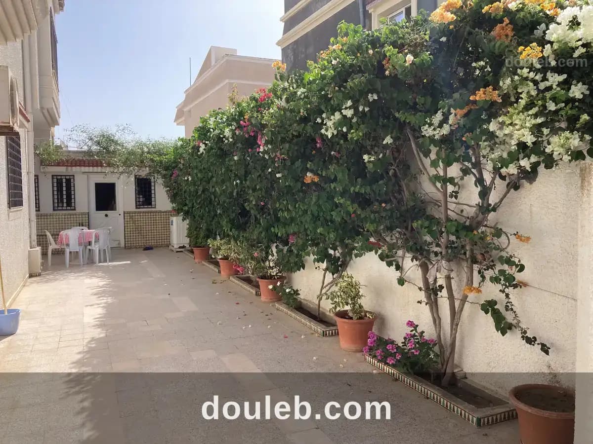 Bungalow climatisé et équipé 250 m de la plage à Nabeul