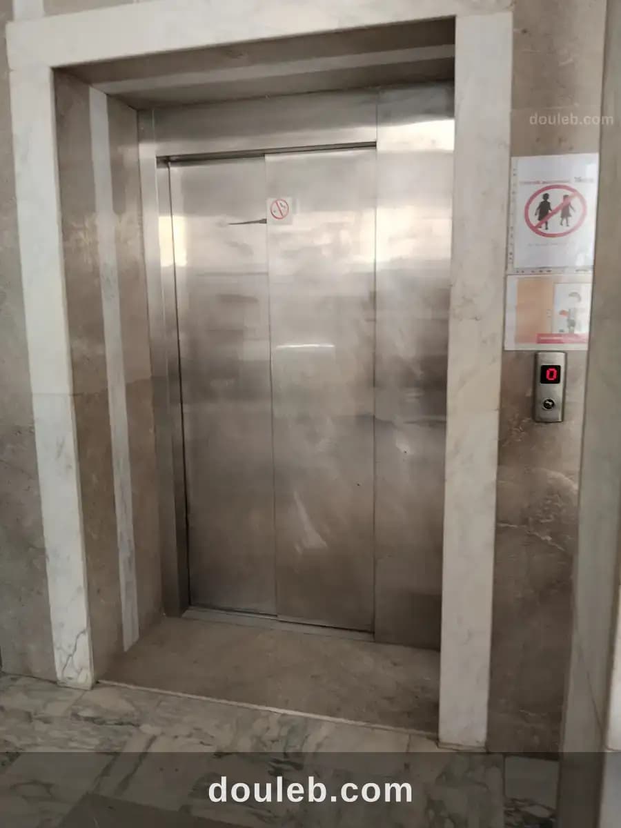 Un bureau très haut standing à Tunis