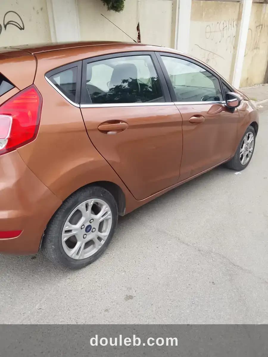Ford fiesta 2105 à Ben Arous