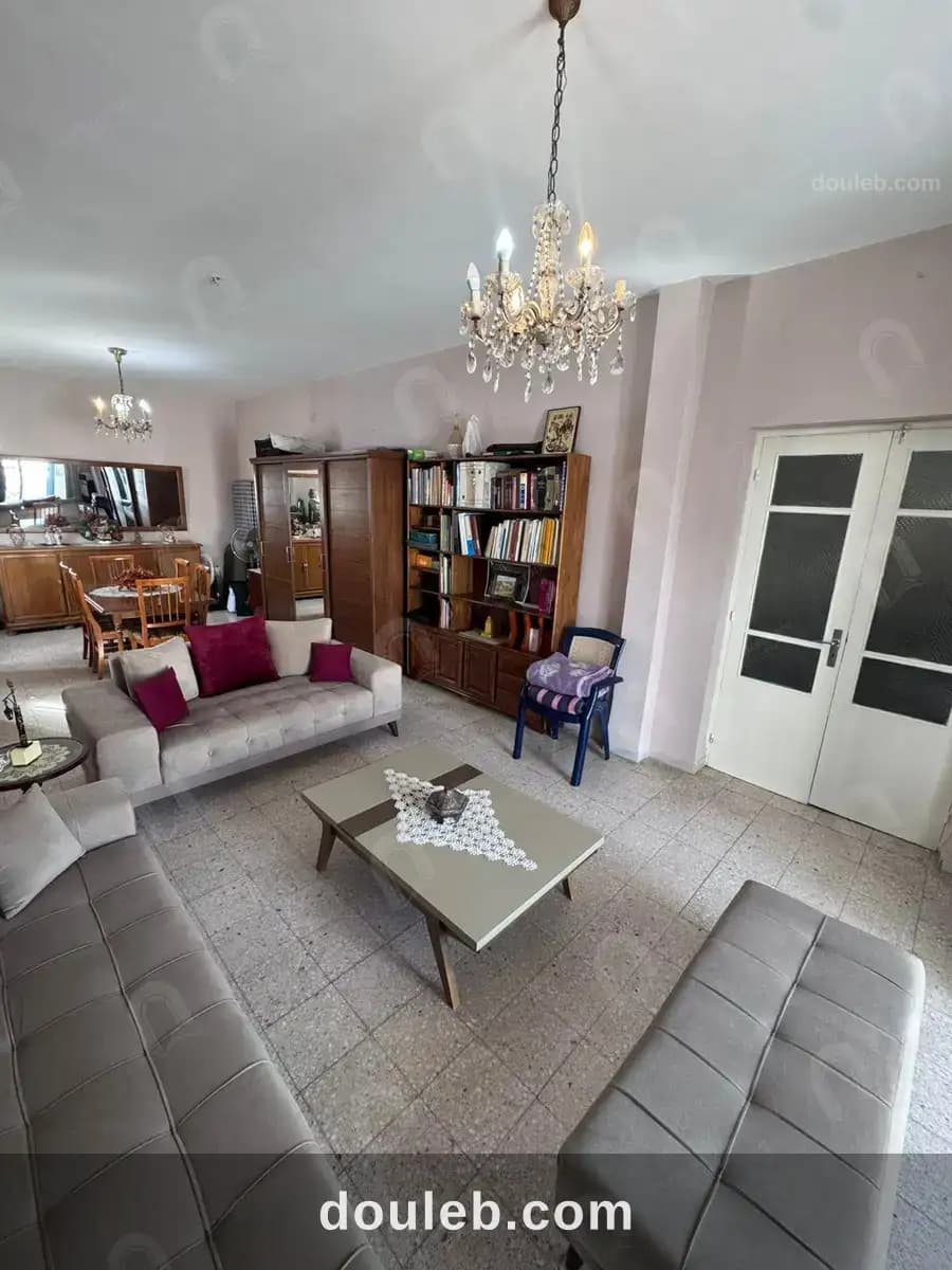 Une villa 2s6 à cité ettahrir à Tunis