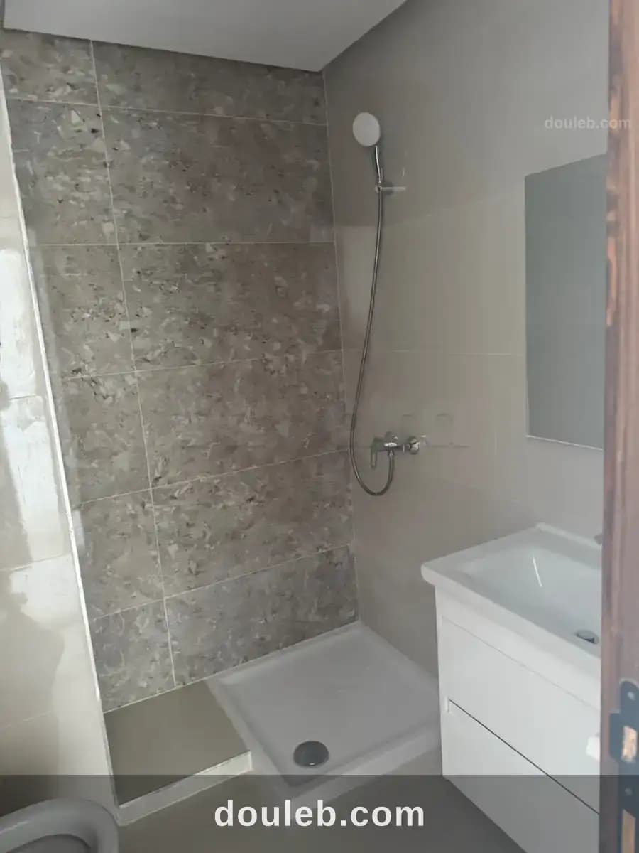 Appart s plus 2 jamais habité à ain zaghouan à Tunis