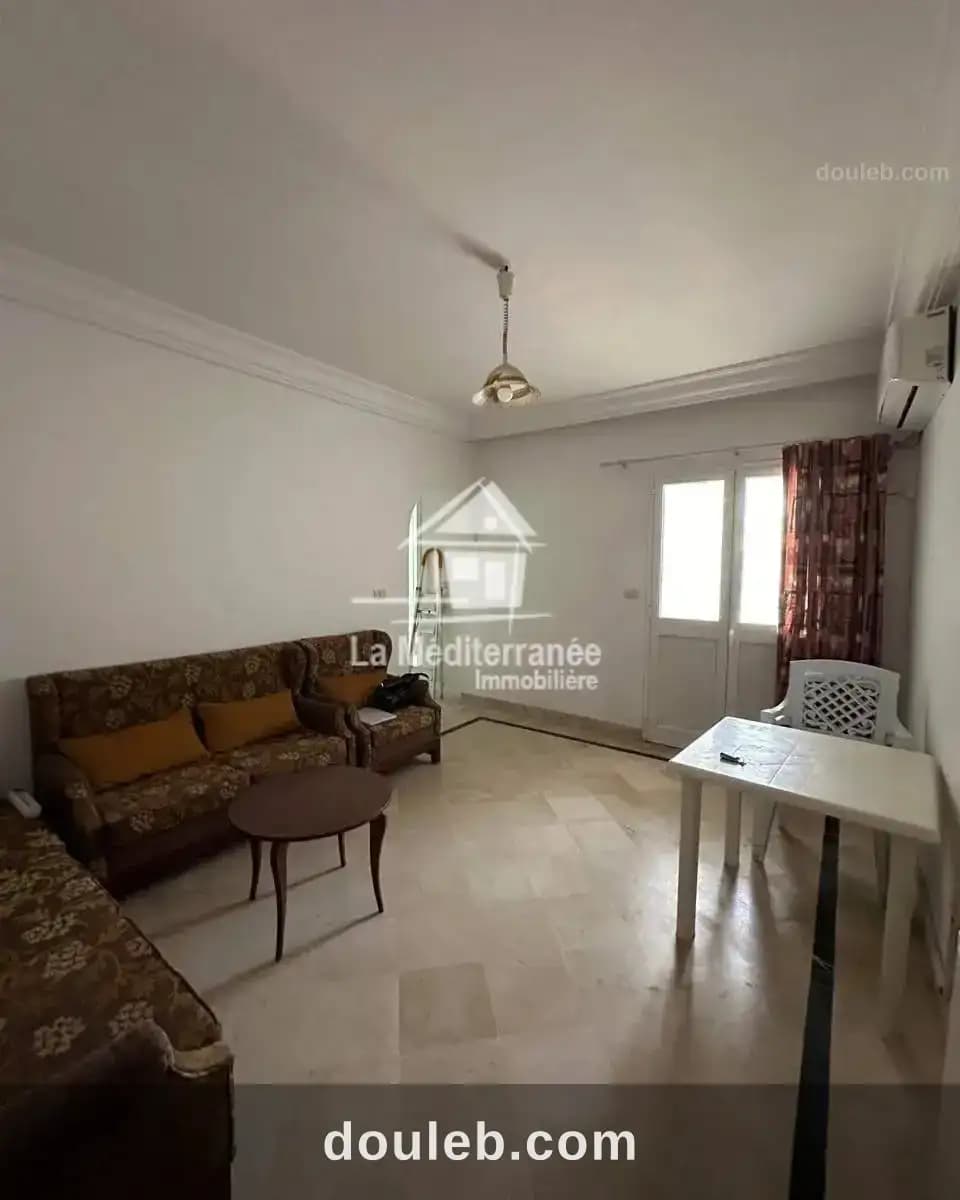 Un appartement s2 au bardo à Tunis