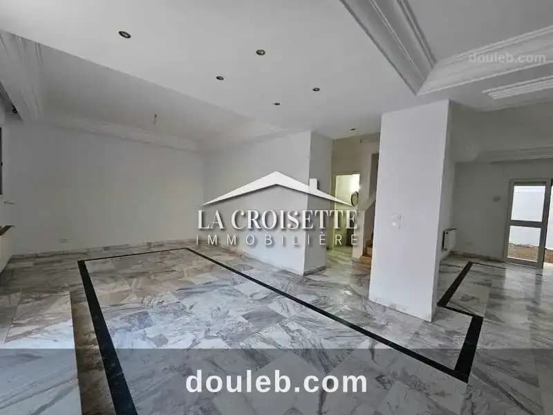 Triplex s5 vide ou meublé à la marsa mtrl0087 à Tunis