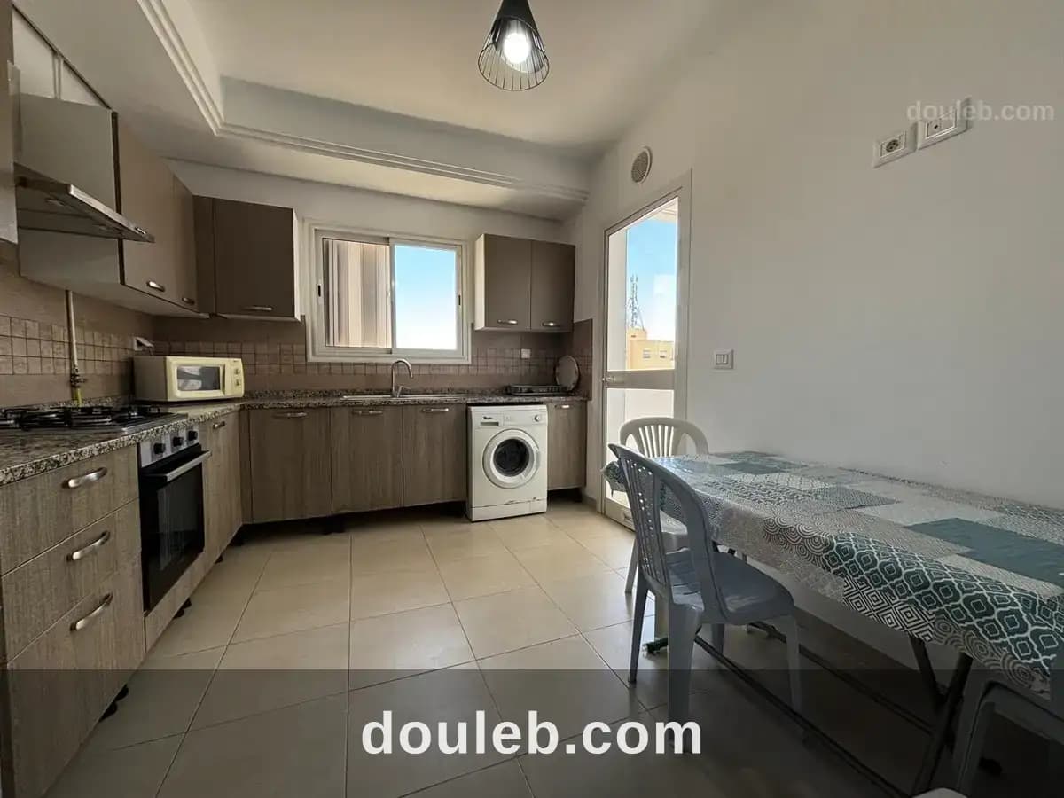 Un appt s2 vide ou meublé à ain zaghouan à Tunis