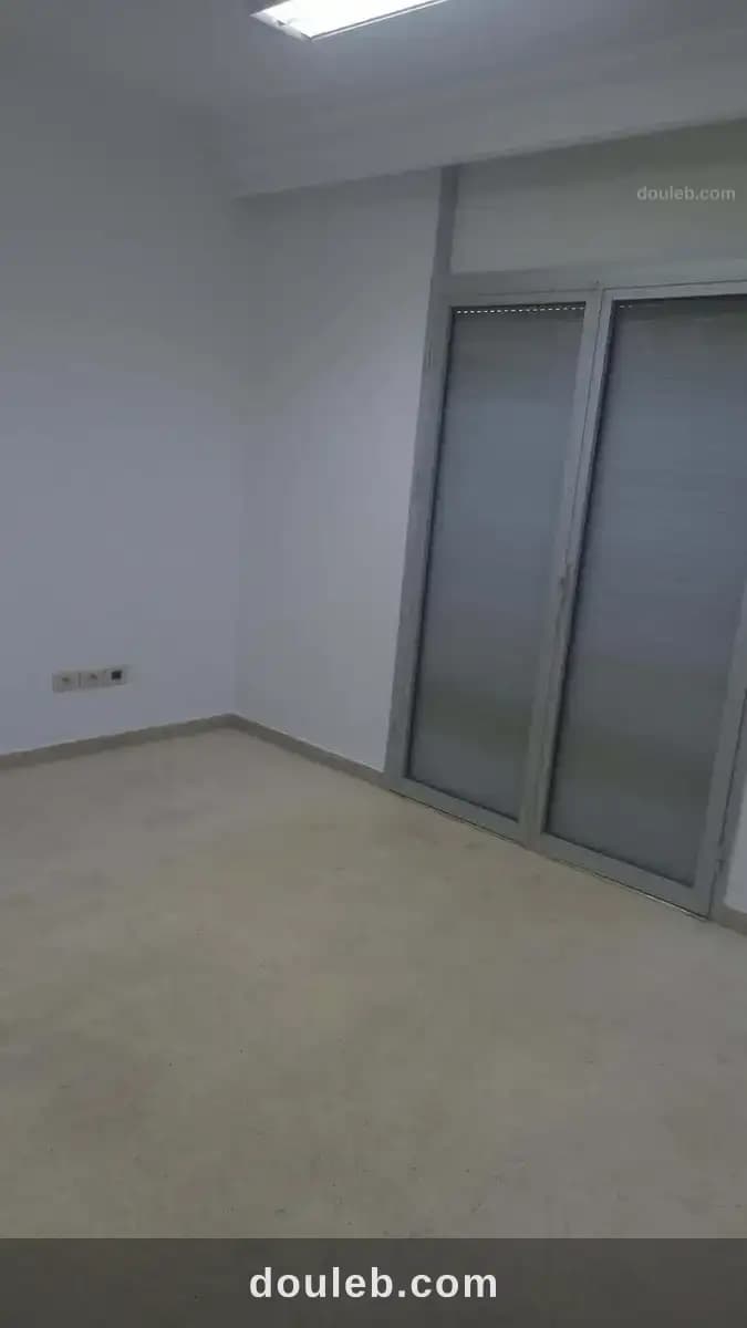 Al bureau s1 lafayette à Tunis